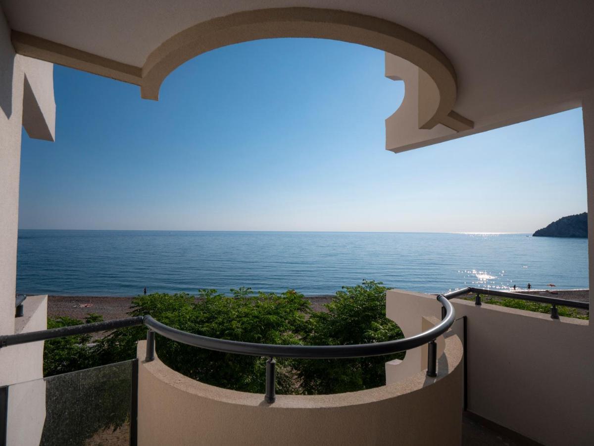 Hotel Pearl Beach & Čanj
