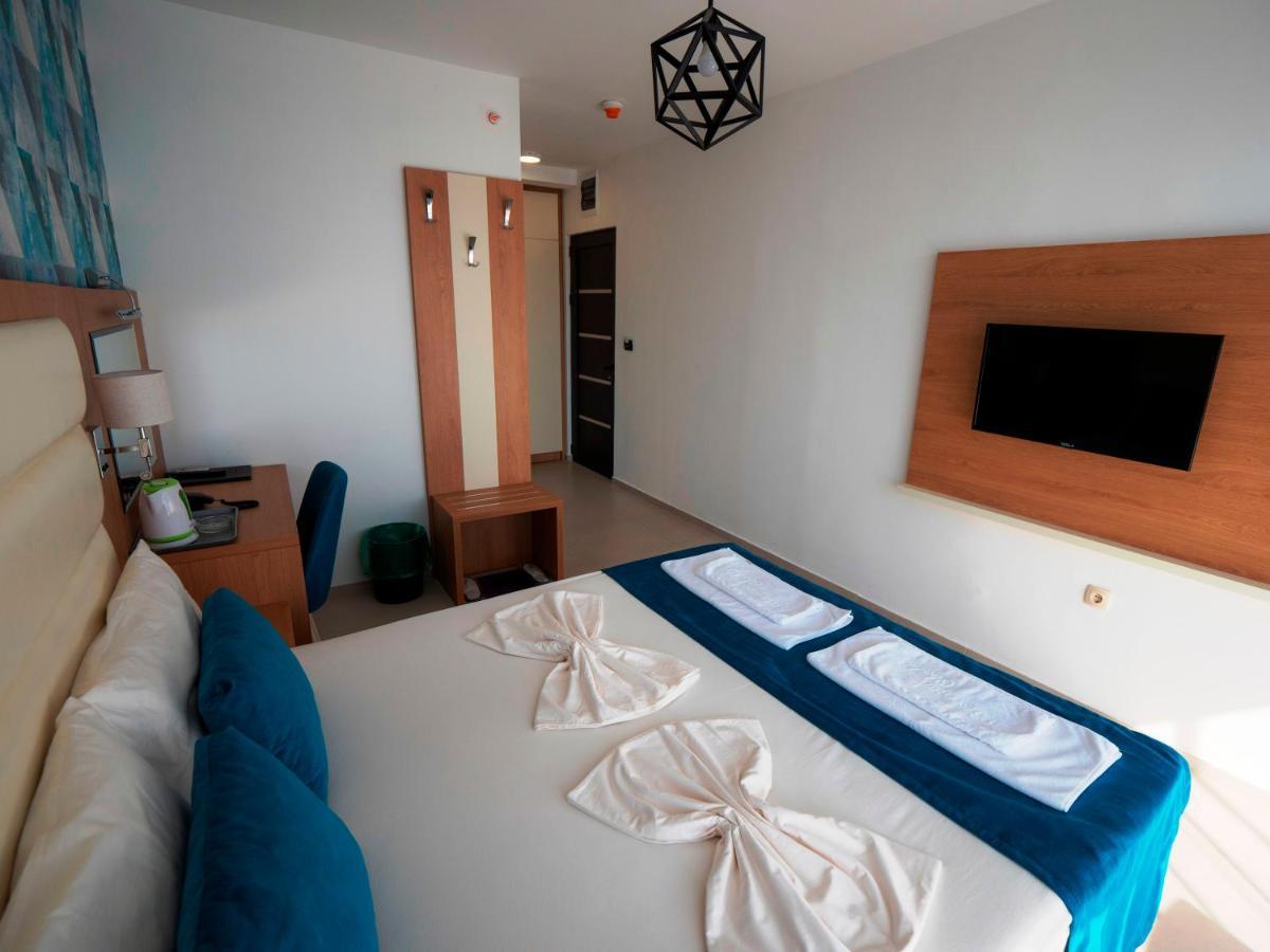 Pearl Beach & 4* Čanj