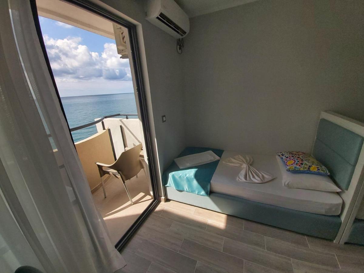 Hotel Pearl Beach & 4*