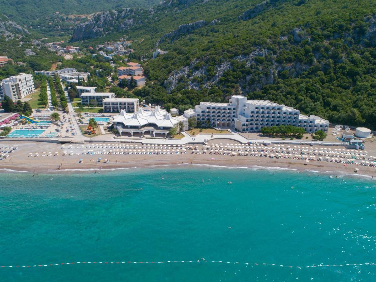 Pearl Beach & Hotel