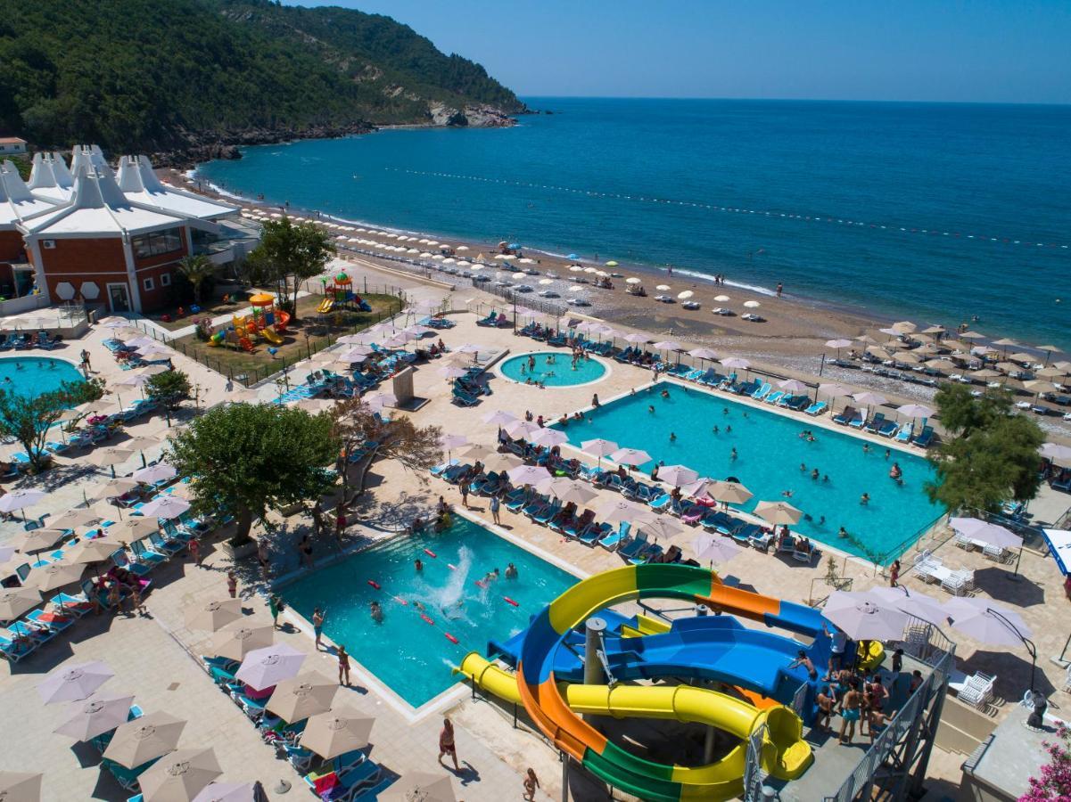 Pearl Beach & Čanj
